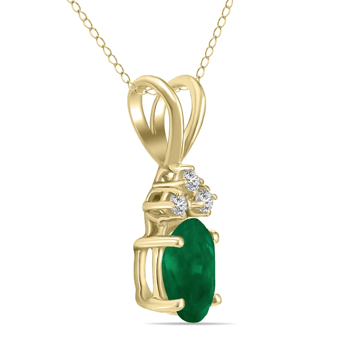14K Yellow Gold 6X4Mm Oval Emerald And Three Stone Diamond Pendant