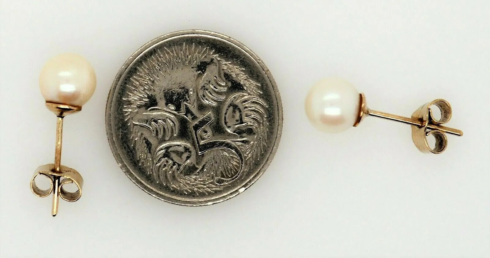 9ct Yellow Gold & Pearl Stud Earrings Fine Jewellery Pierced Ears