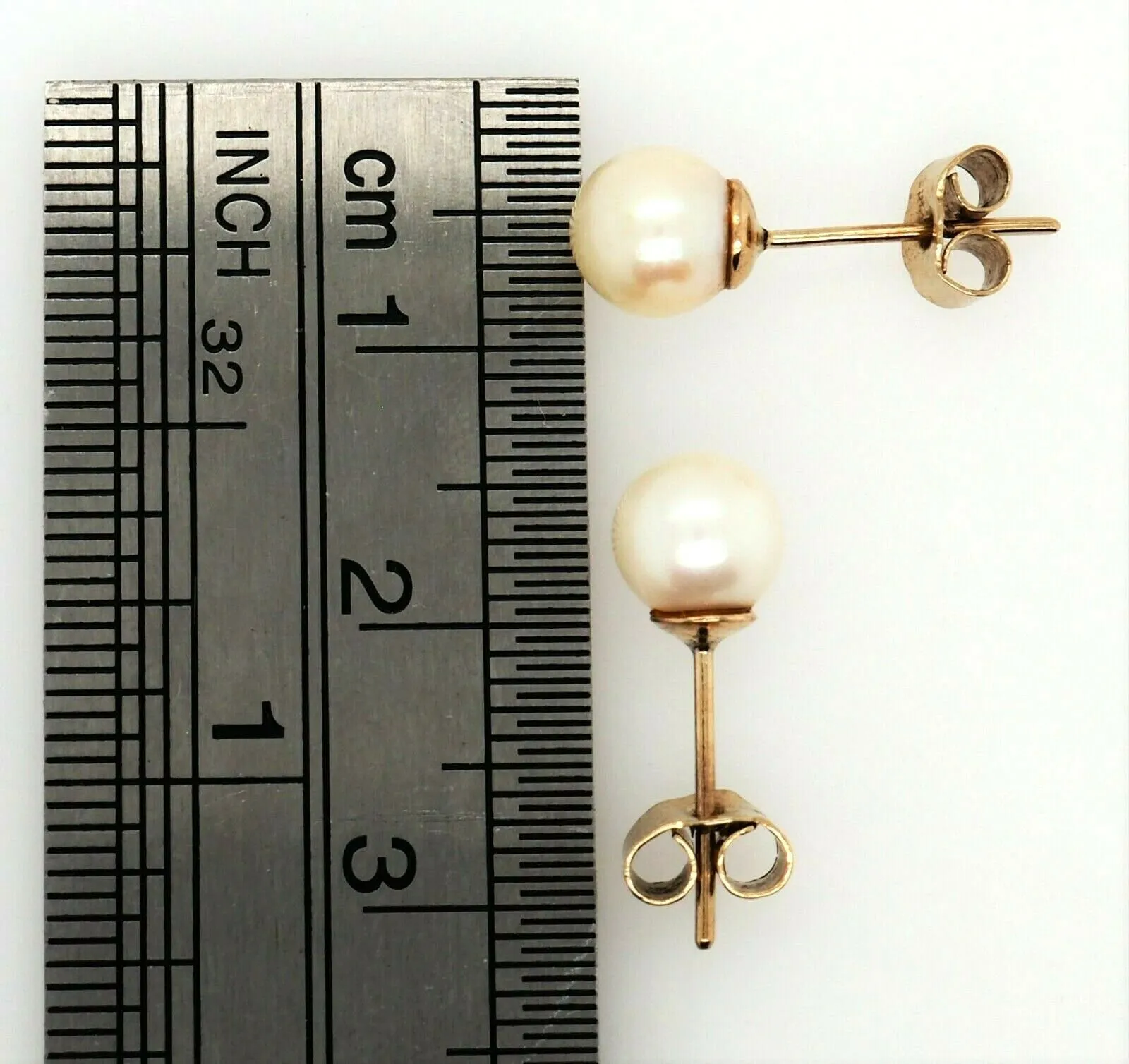 9ct Yellow Gold & Pearl Stud Earrings Fine Jewellery Pierced Ears