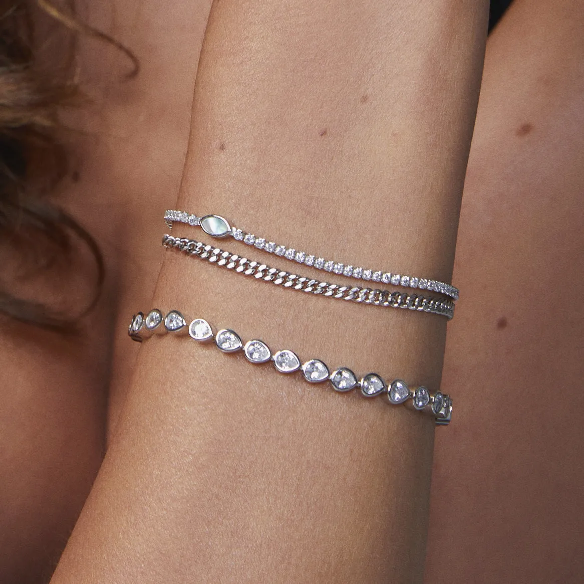 ARYA TENNIS BRACELET MOTHER OF PEARL SILVER
