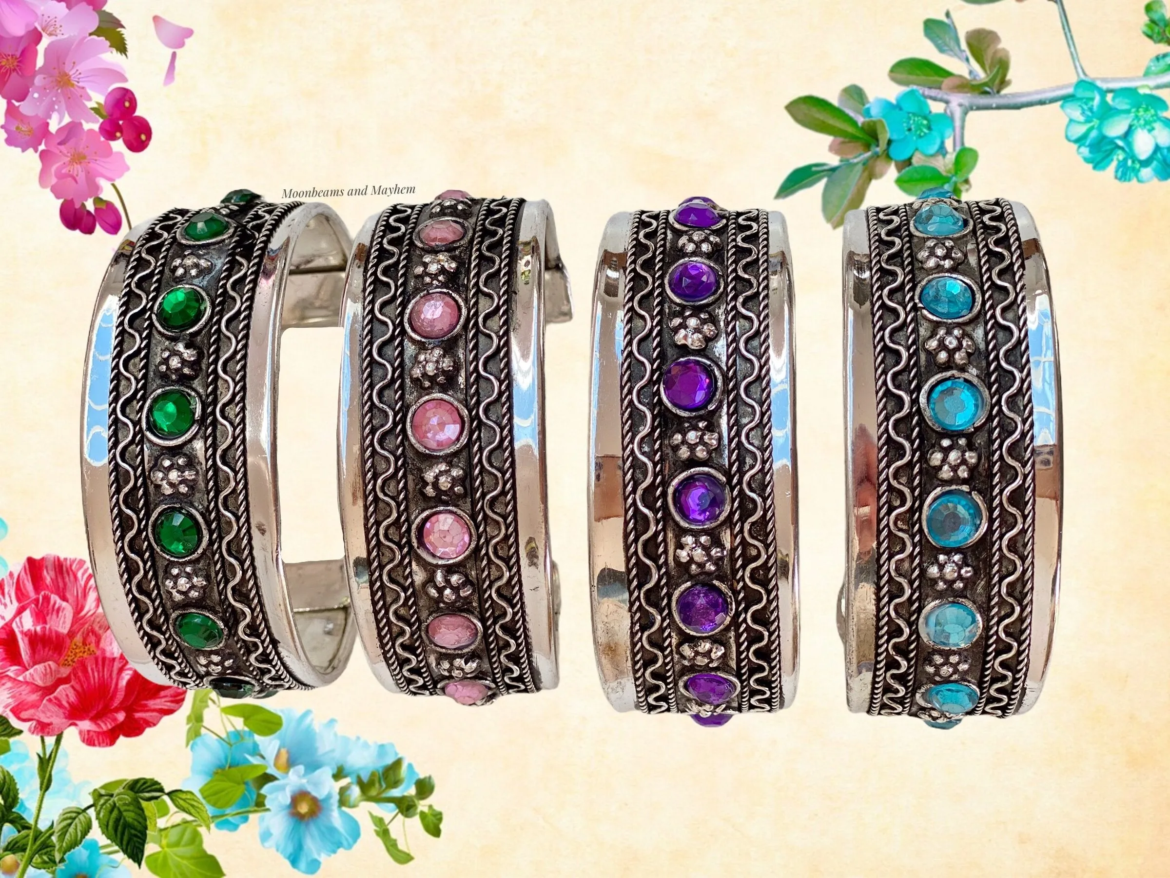 BEAUTIFUL SIENNA CUFF / BRACELET