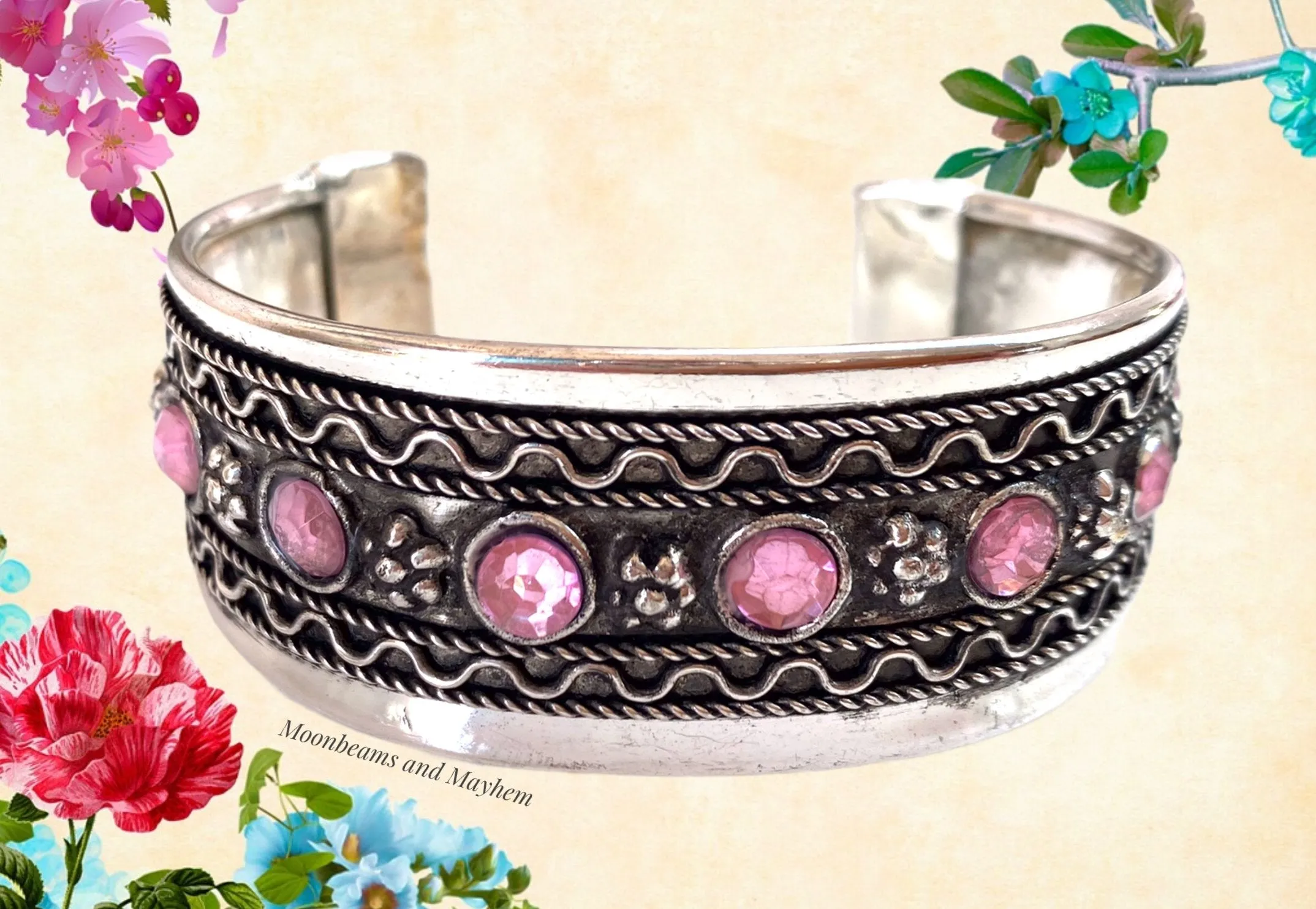 BEAUTIFUL SIENNA CUFF / BRACELET