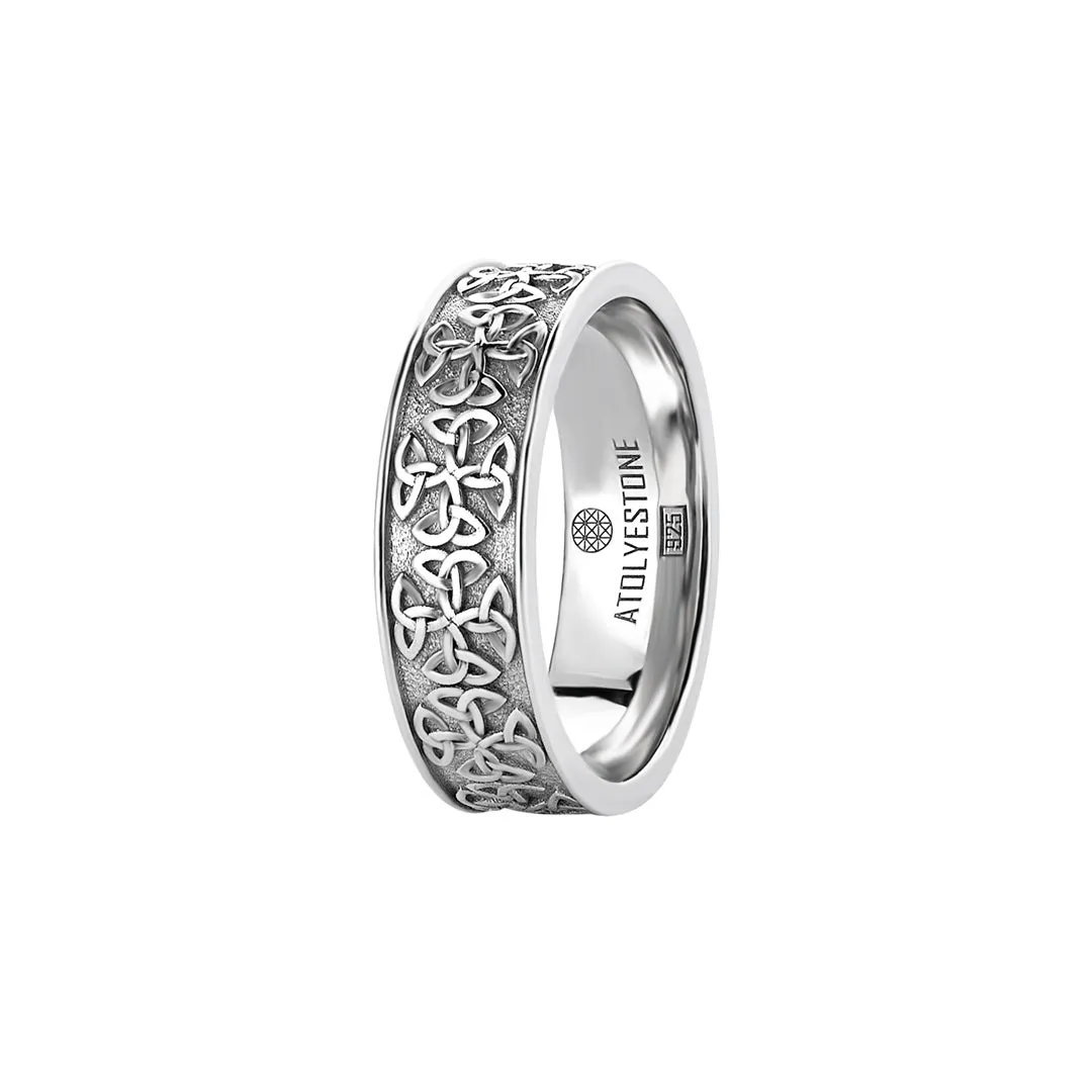 Celtic Band Ring in Silver