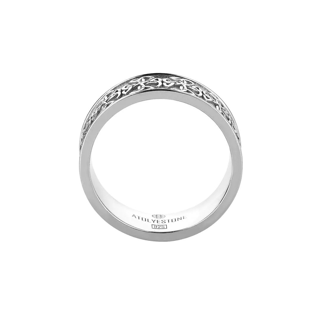 Celtic Band Ring in Silver