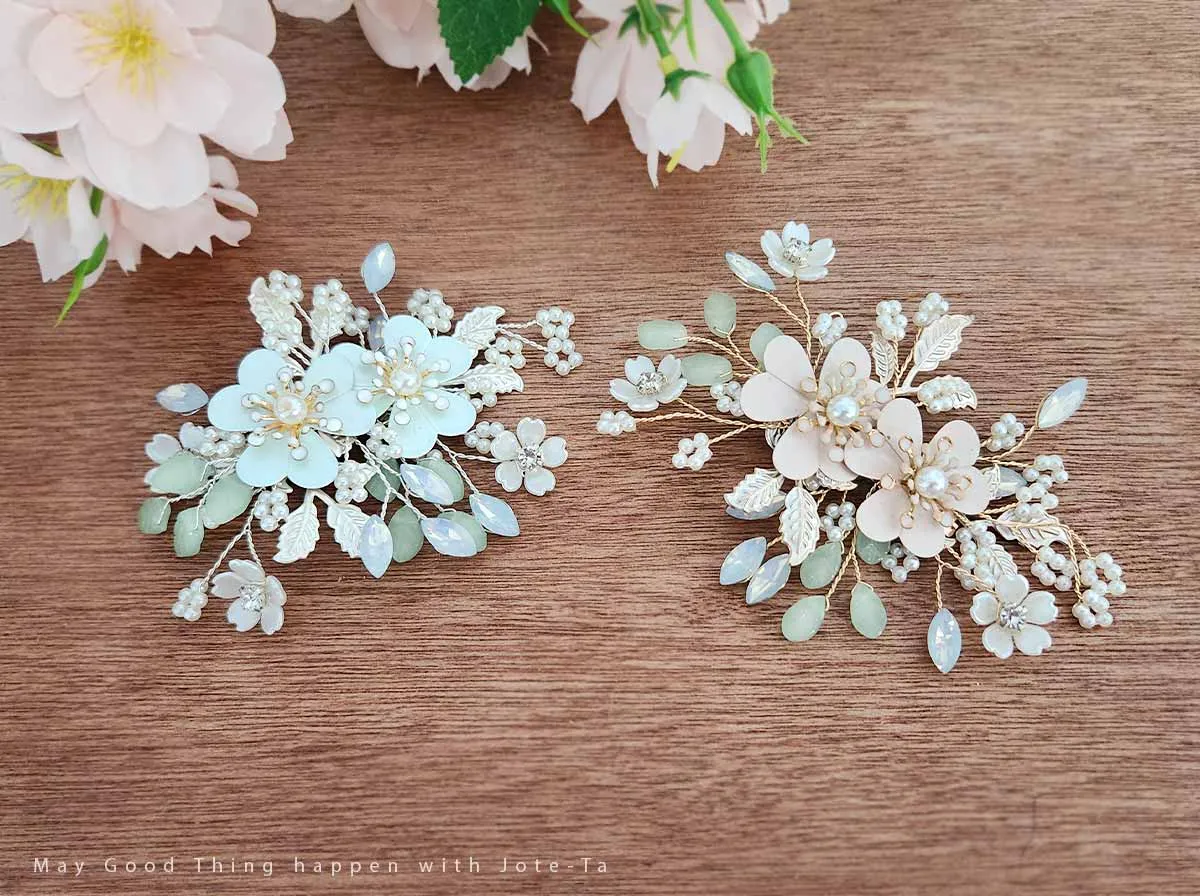 Clover with Flowers Hair Pin (2 Colors)