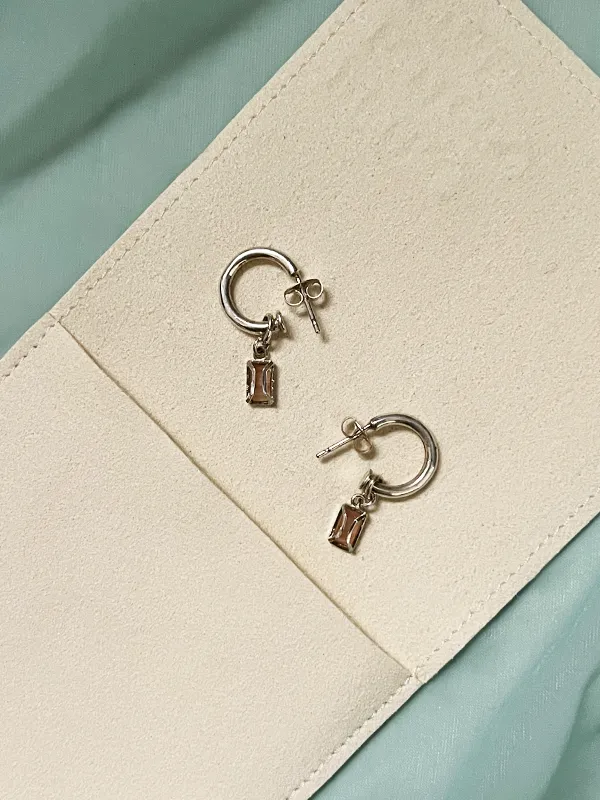 Edie Hoops Peach Moonstone: Sterling Silver