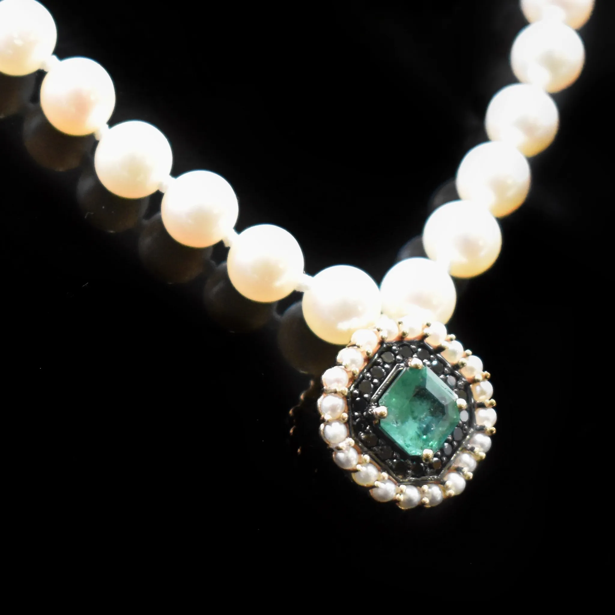 Emerald & Black Diamond Pearl Choker Necklace- One Of A Kind Series