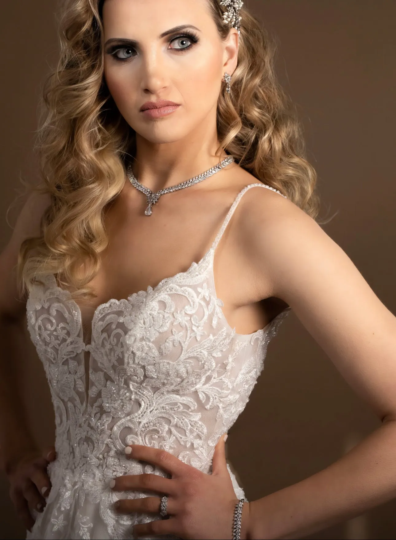 ESSENCE Jewelry Set with Necklace, Bracelet, Drop Earrings, and Ring - SAMPLE SALE