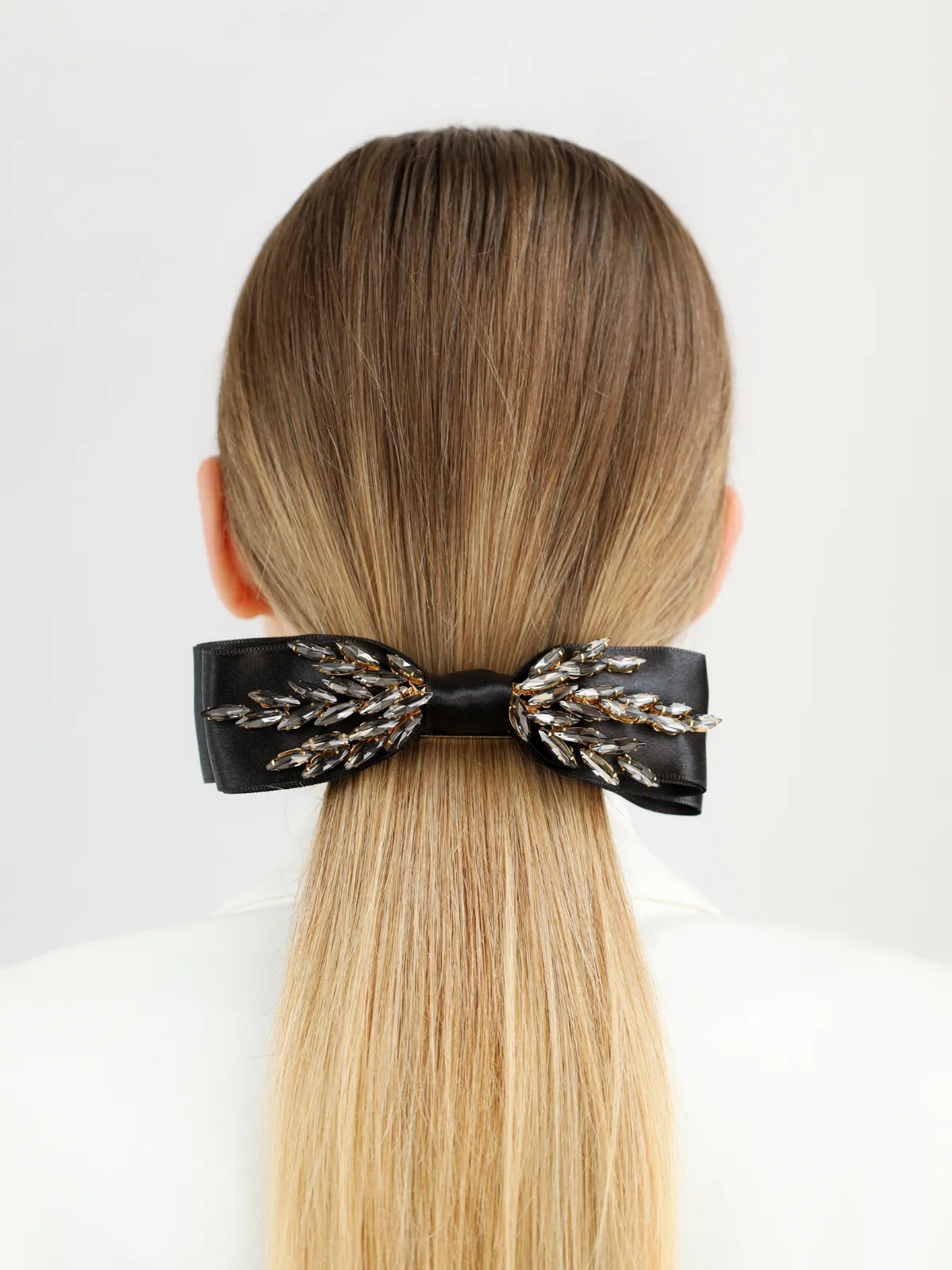 Garret Bow Black