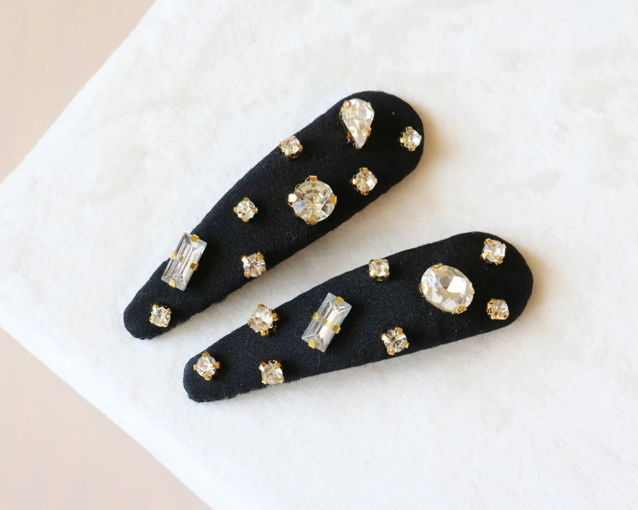 Hair Pin Black Gold 