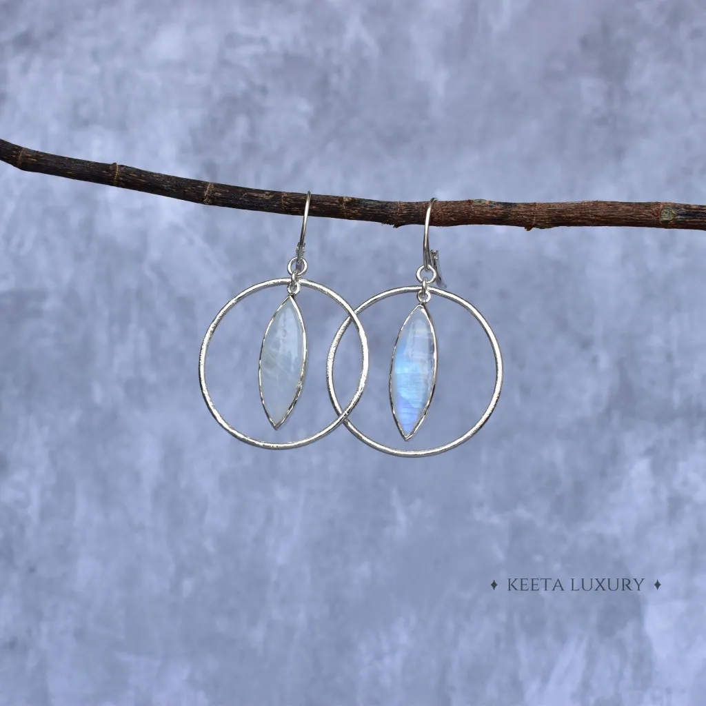Hoop Glimmer - Moonstone Earrings
