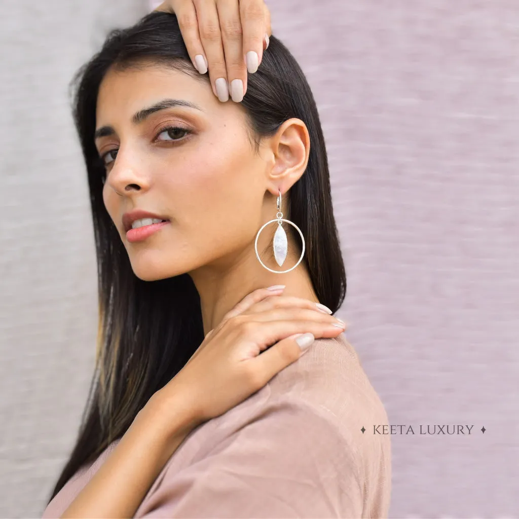 Hoop Glimmer - Moonstone Earrings