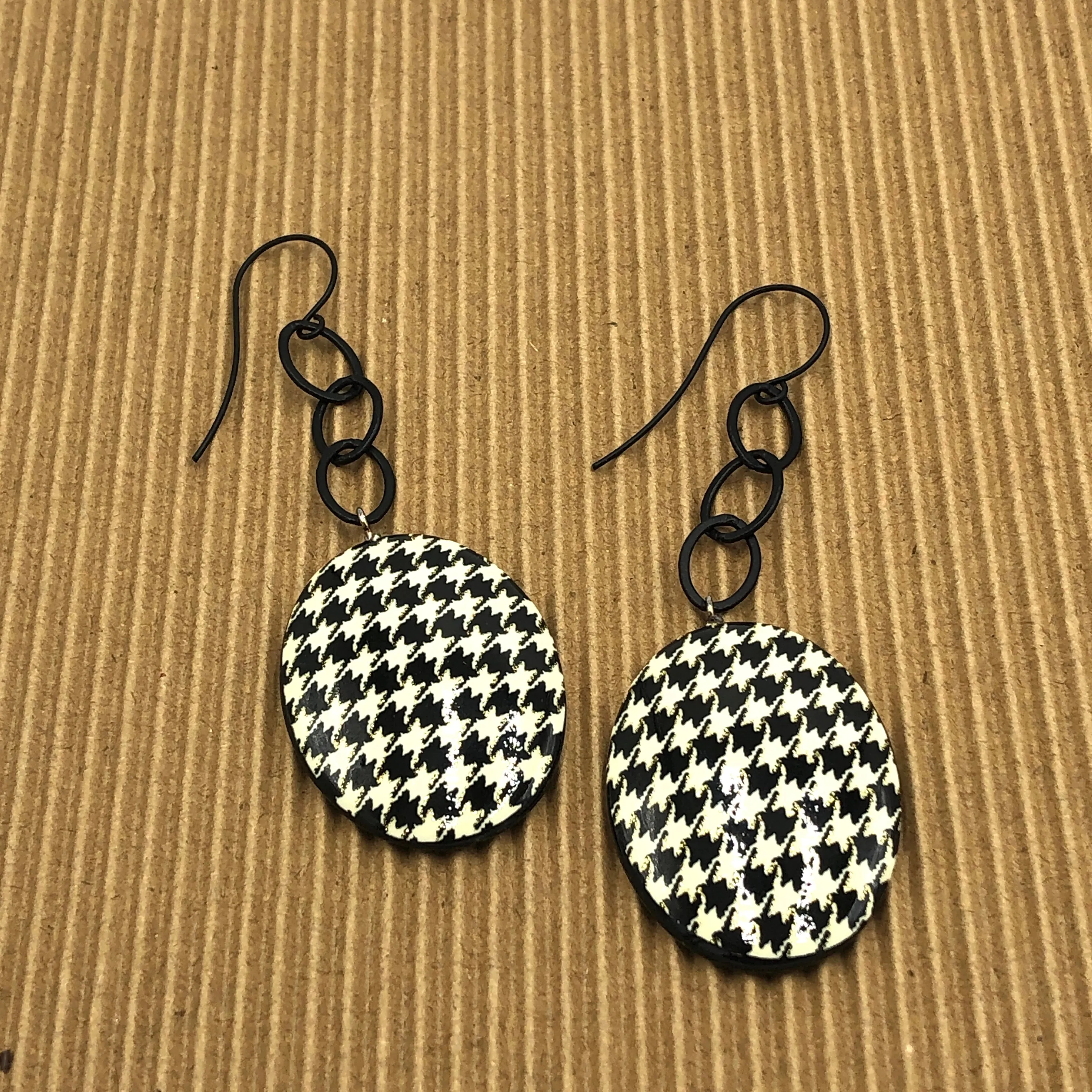 Houndstooth with Sparkle Chain Drop Earrings