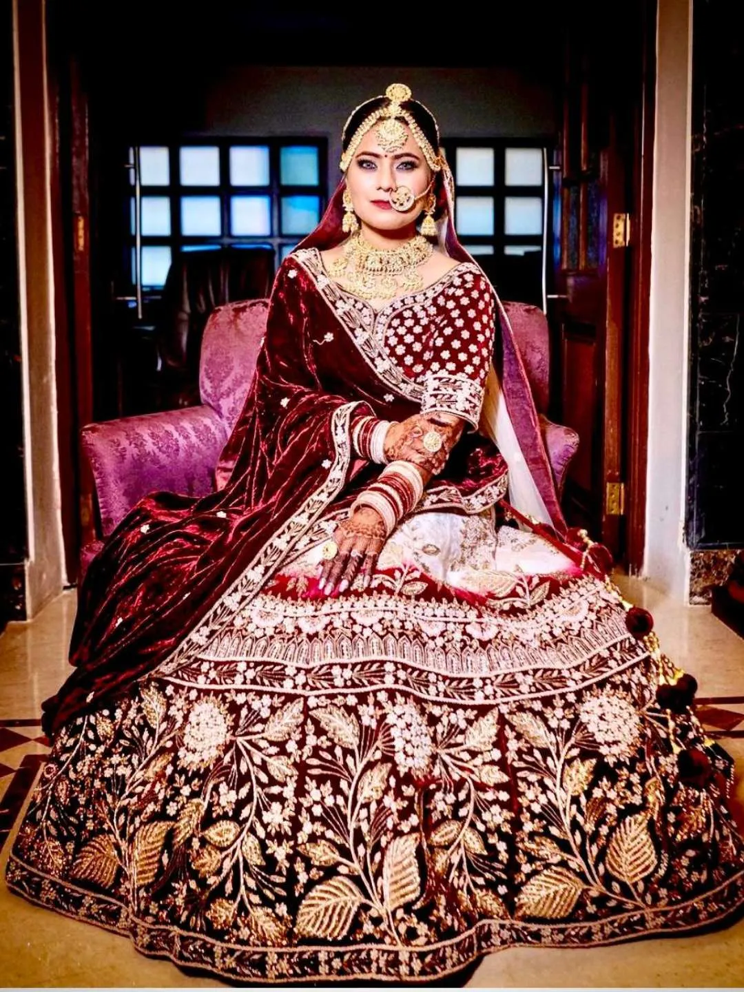 Ishhaara Bride In Chand Bridal Choker Necklace Set