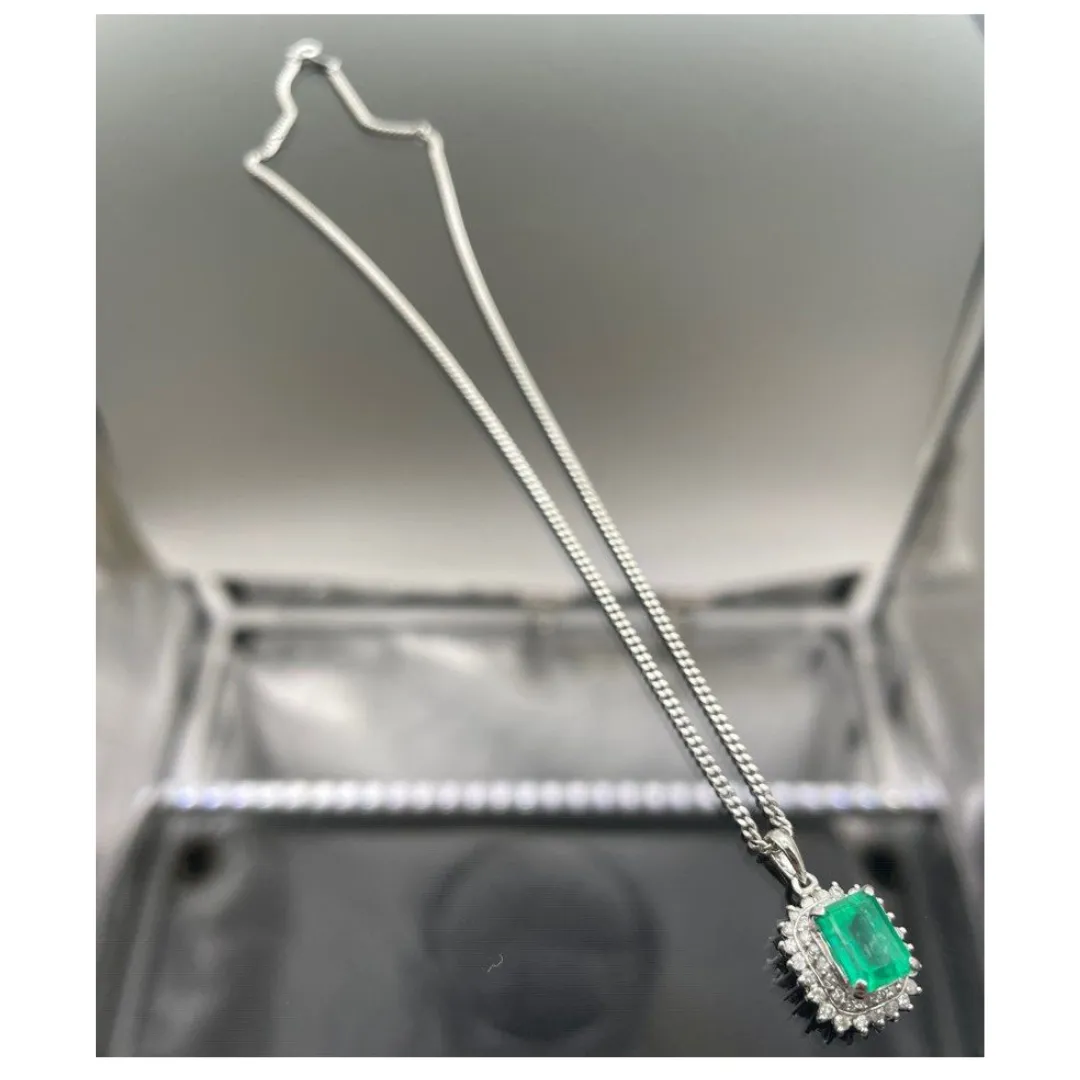 Natural Emerald (Colombia) & Diamond Necklace PT850/900 (Cert)