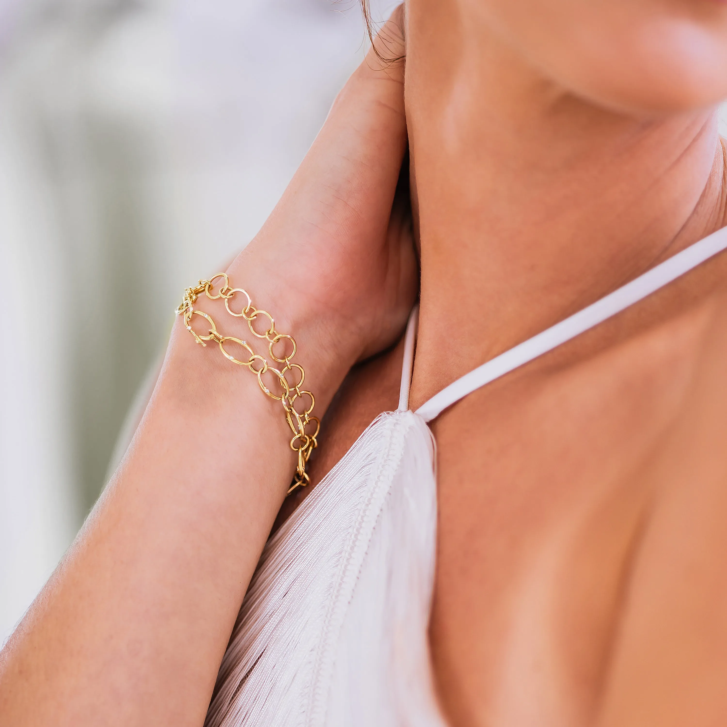 Oval Catch Clasp Chain Bracelet