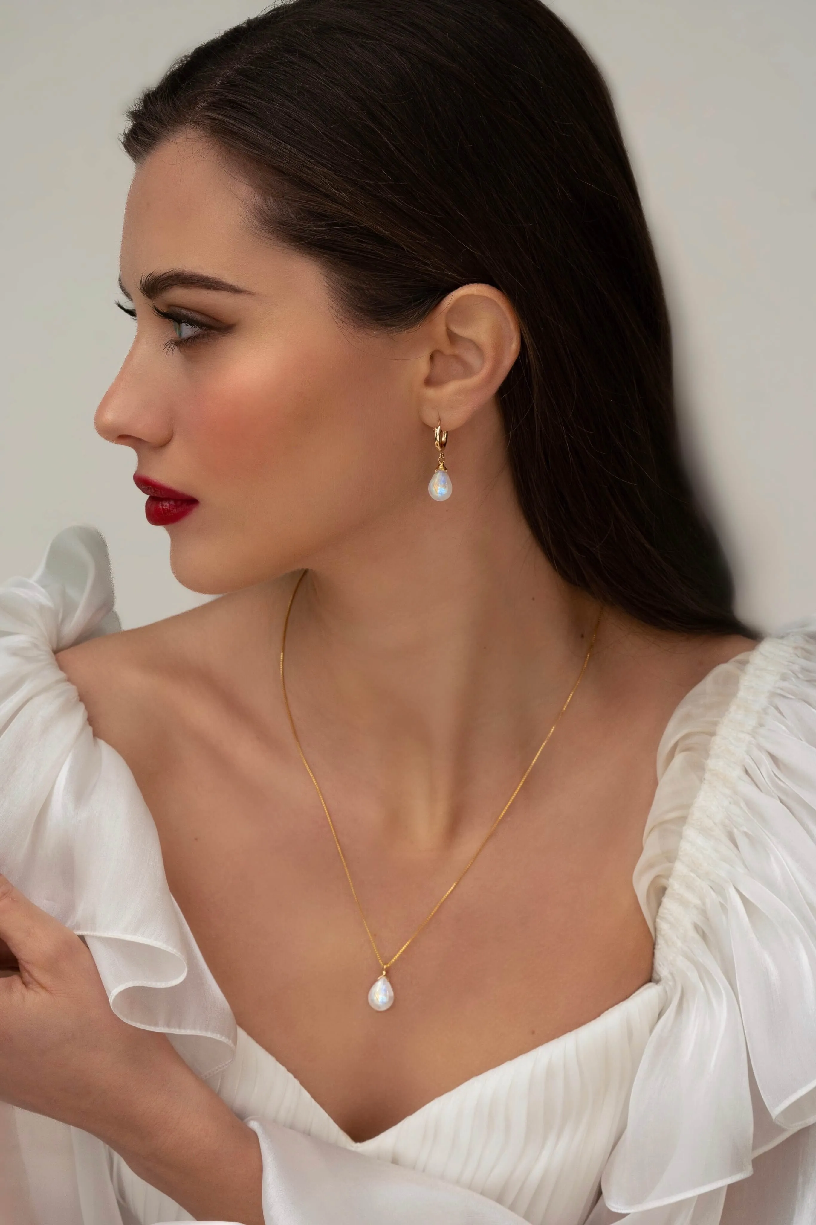 Paris Moonstone Necklace