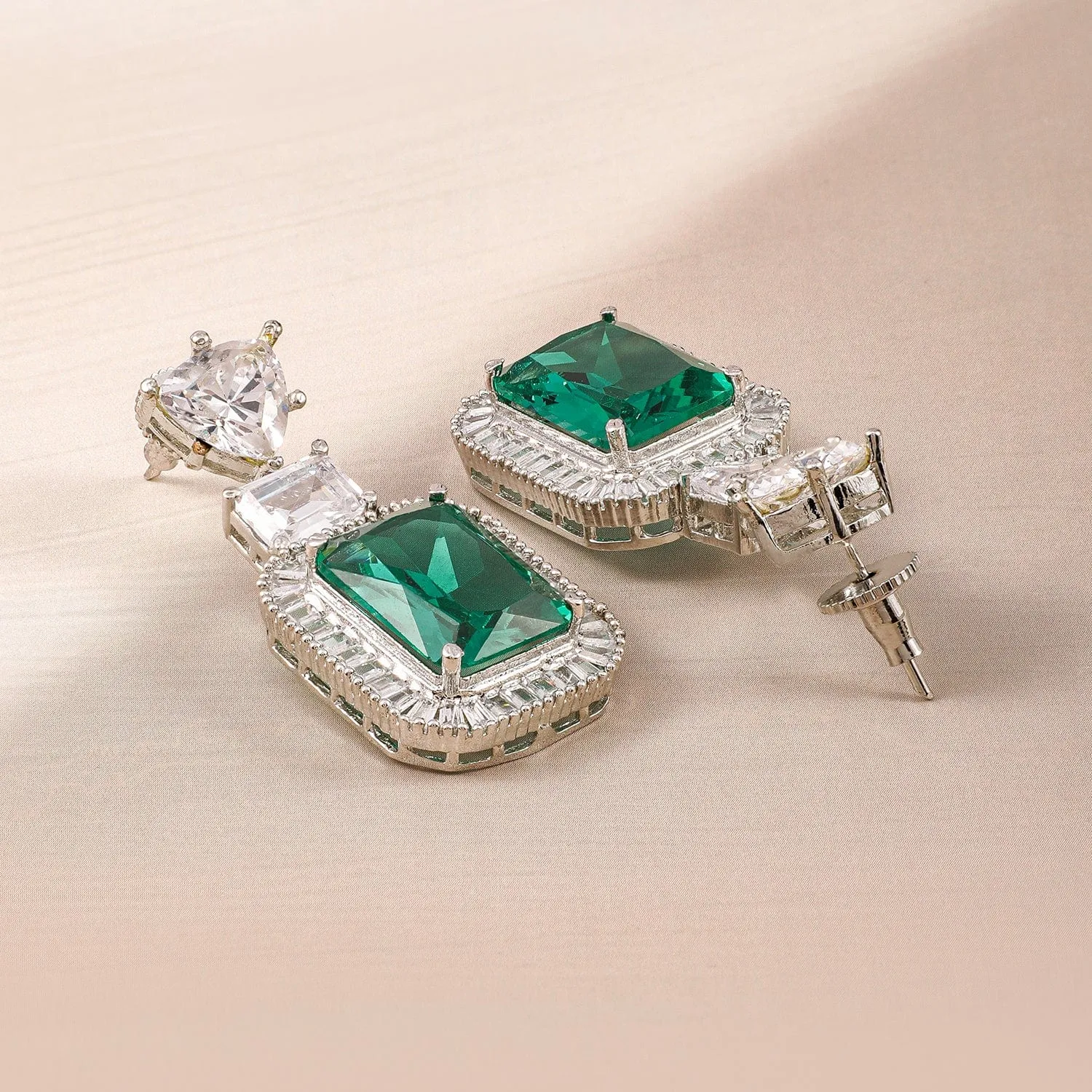 Rubans Rhodium Plated Pearl Necklace Set with Emerald & Cubic Zirconia Pendant & Earrings