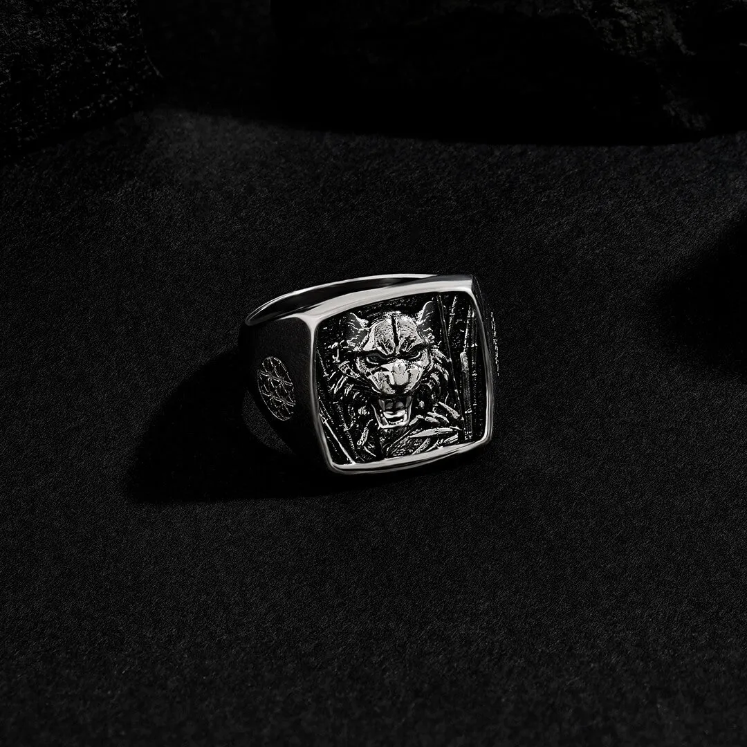 Tiger Cushion Ring in Silver