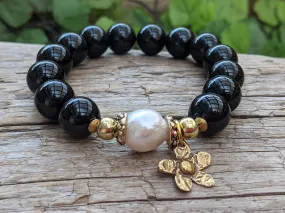White Edison Pearl & Black Onyx Bracelet